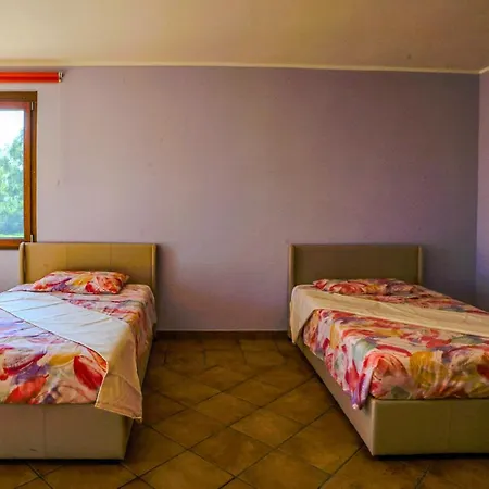 Gambula - Relax And Pool Perdaxius