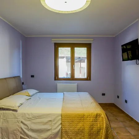 Gambula - Relax And Pool