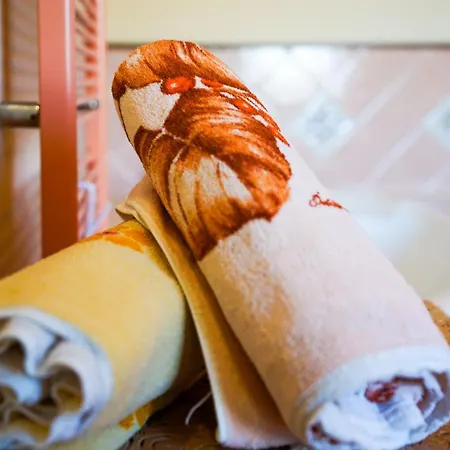 Gambula - Relax And Pool *