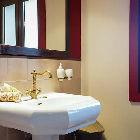 Gambula - Relax And Pool *