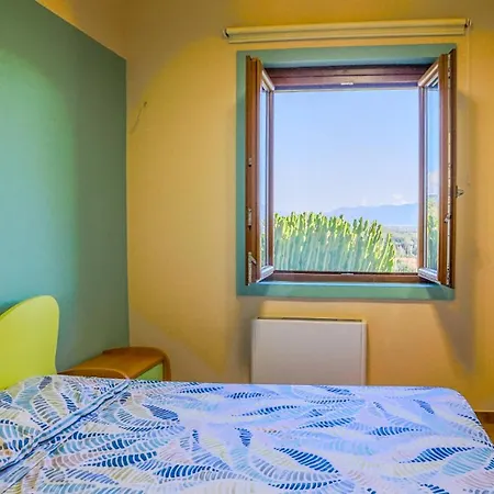 Gambula - Relax And Pool Villa *