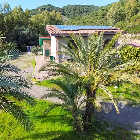 Villa Gambula - Relax And Pool