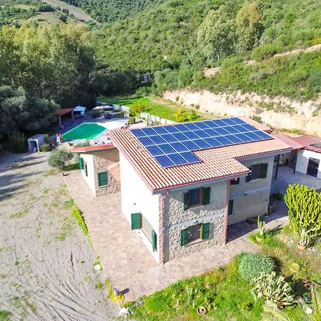 Gambula - Relax And Pool Villa *