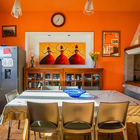 Villa Gambula - Relax And Pool