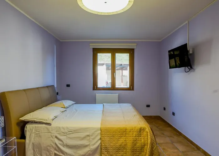 Gambula - Relax And Pool