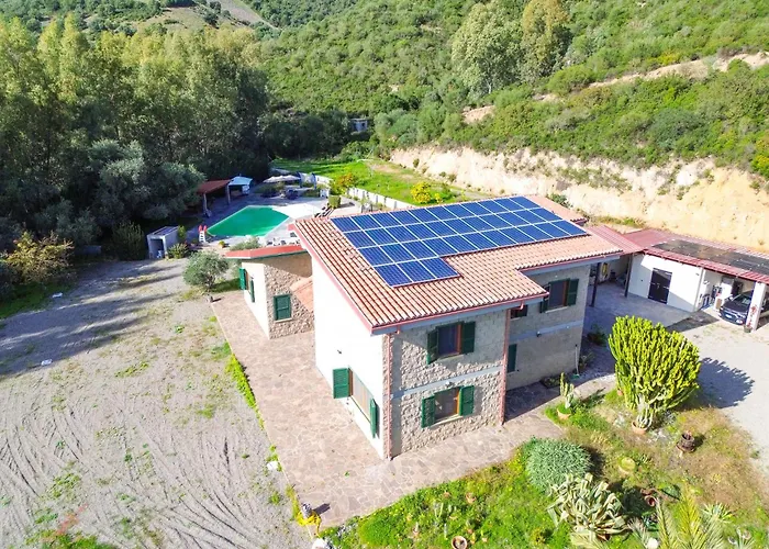 Gambula - Relax And Pool Villa *