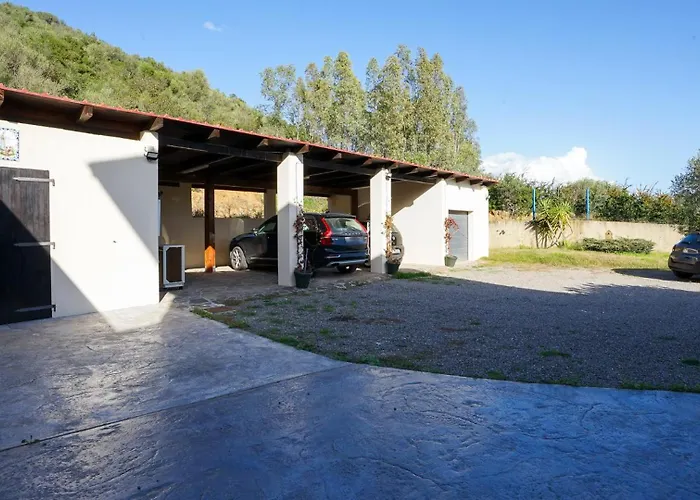 Villa Gambula - Relax And Pool