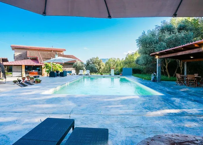 Gambula - Relax And Pool *