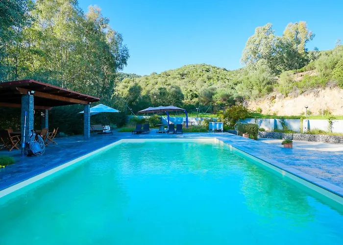 Gambula - Relax And Pool Perdaxius