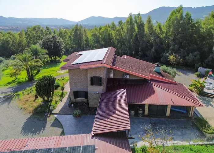 Gambula - Relax And Pool