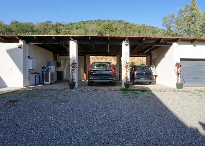 Gambula - Relax And Pool * Perdaxius